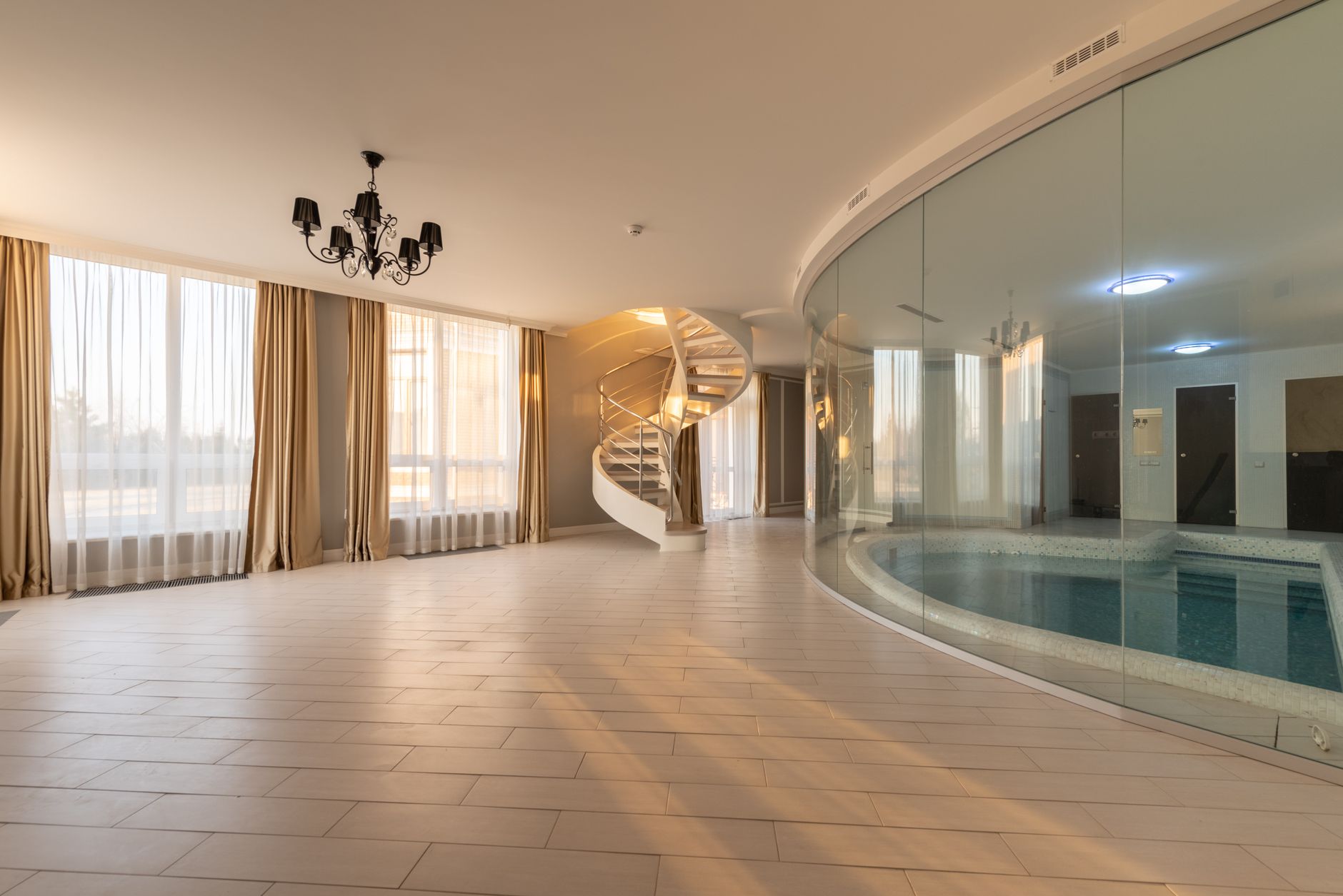 Constructeur de piscine de luxe à Brest